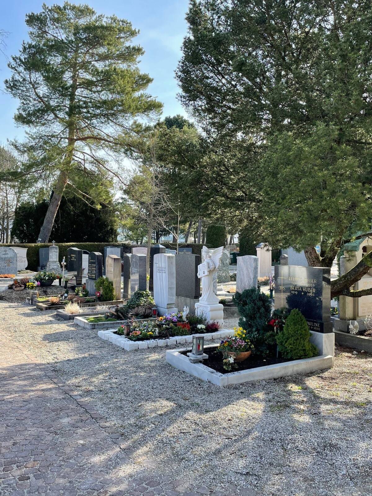 Friedhof | Feldkirchen - Gemeinde Feldkirchen B. München